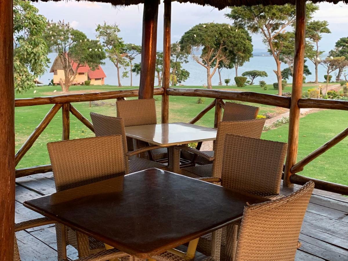 Samuka Island Retreat Βίλα Τζίντζα Εξωτερικό φωτογραφία
